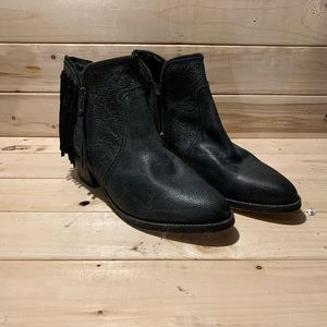 Circle G cowboy ankle boots